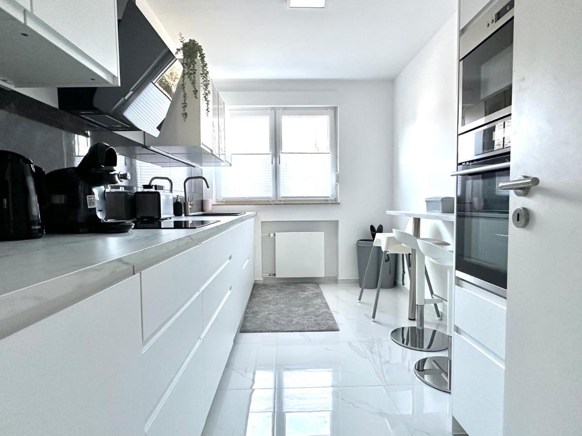Stilvolles Apartment In Бонн Экстерьер фото