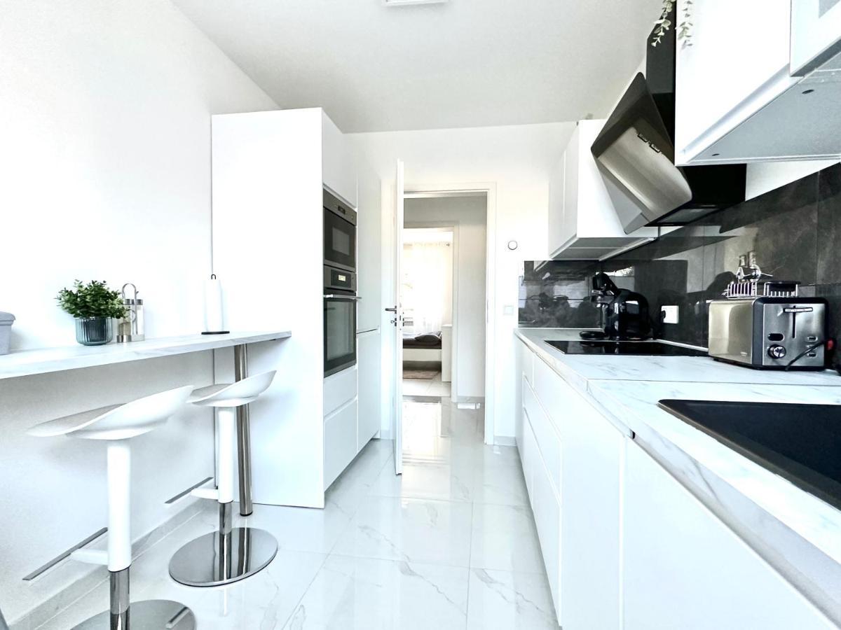 Stilvolles Apartment In Бонн Экстерьер фото